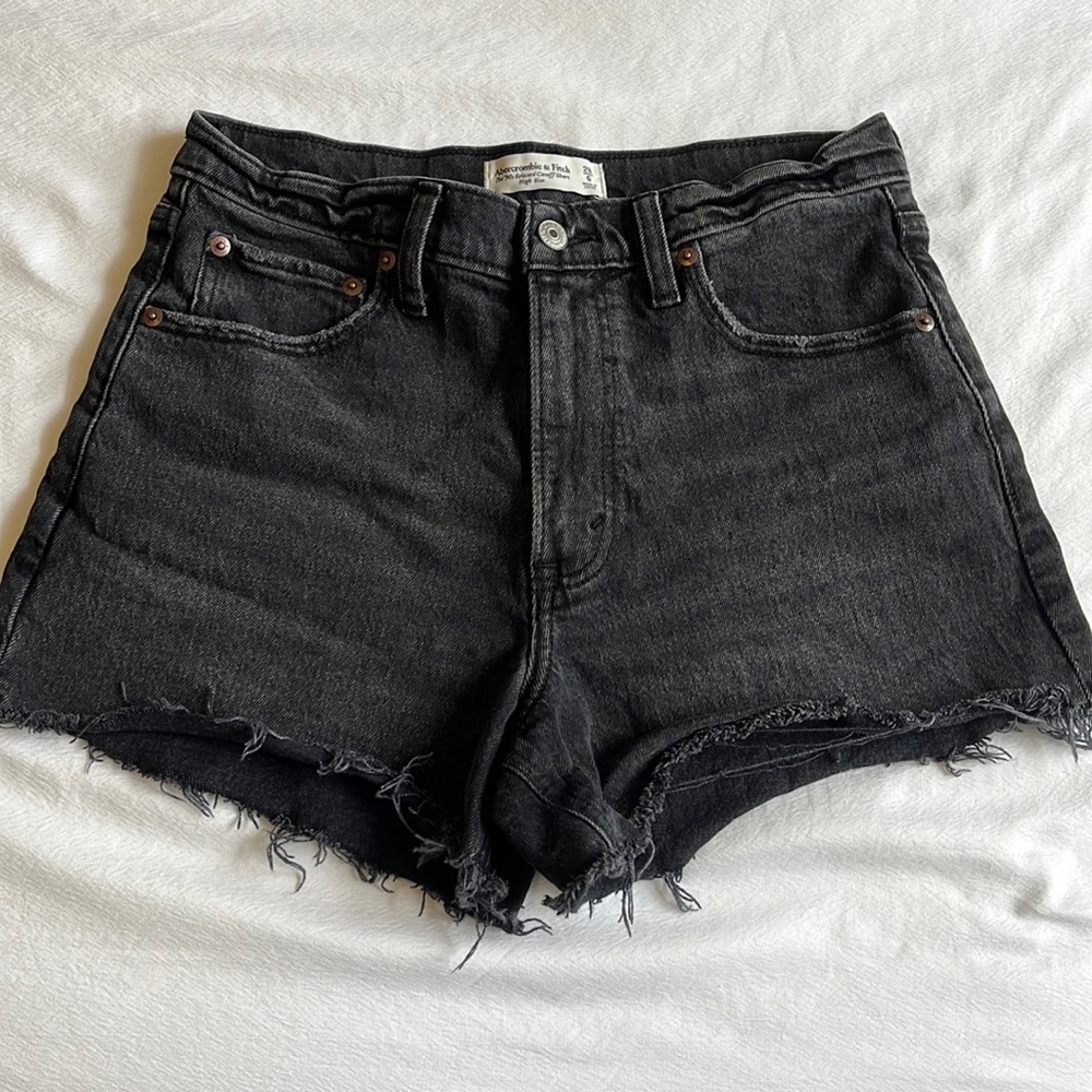 Abercrombie faded black denim shorts size 28/6